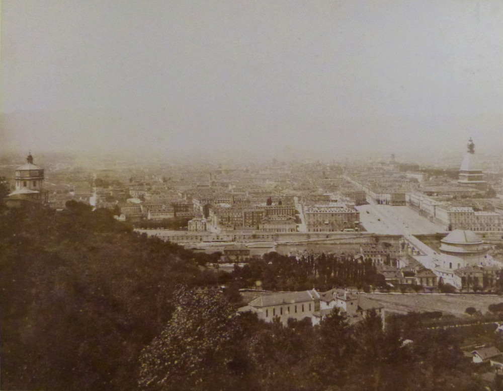 Panorama preso dalla Villa della Regina. Torino, 1880-1885 circa.