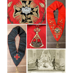 Collare Massonico 18° grado Rito Scozzese in raso rosso con gioiello Rosacroce. 1890 circa. 