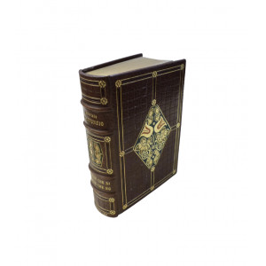 D’Annunzio, Gabriele. Forse che sì forse che no. Milano, Fratelli Treves, 1910.