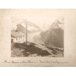 Fotografie all’albumina - Monte Bianco con la Mer de Glace e L'Île Rousseau sul lago di Ginevra. 1880 circa.