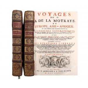 La Motraye, Aubry De. Voyage du Sʳ. A. De La Motraye, en Europe, Asie & Afrique. Où l’on trouve une grande varieté de recherches geographiques. L’Aia, T. Johnson & J. Van Duren, 1727.