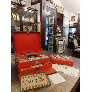 Scatola da gioco francese. Francia-Cousance, Société Ropost, Manufacture Lyonnaise de Jouets, 1910 - 1920 circa.